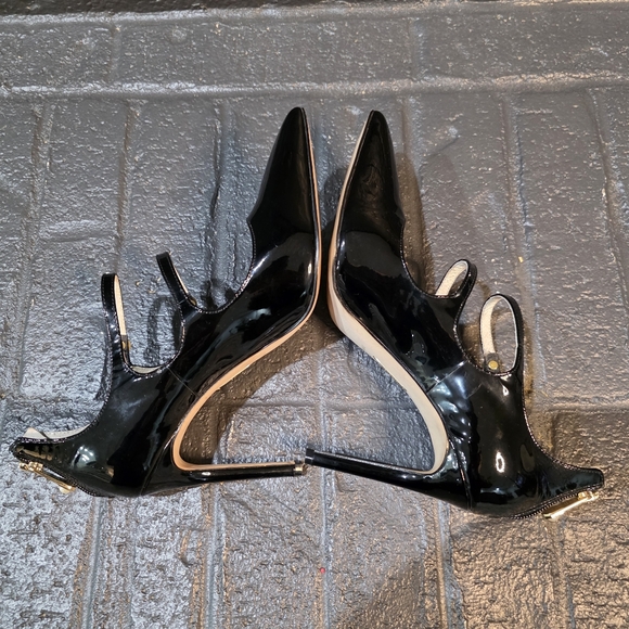 Louise et Cie Black Patent Pearl Double Strap Pumps, Size 9 - Picture 6 of 10